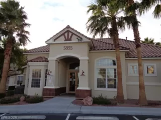 Photo #6: 2164329 Listing