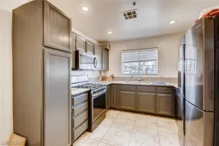 Photo #2: 2164331 Listing