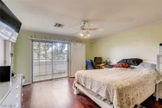 Photo #4: 2164331 Listing