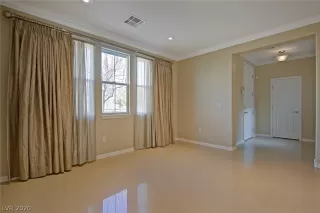 Photo #1: 2164445 Listing 