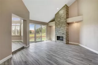 Photo #2: 2164448 Listing