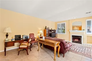 Photo #5: 2164457 Listing