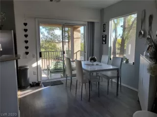 Photo #1: 2164504 Listing 