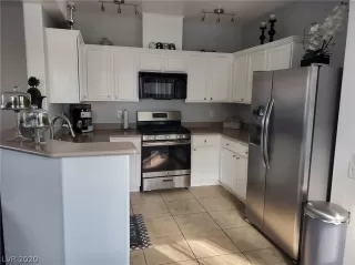 Photo #2: 2164504 Listing 