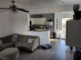 Photo #3: 2164504 Listing 