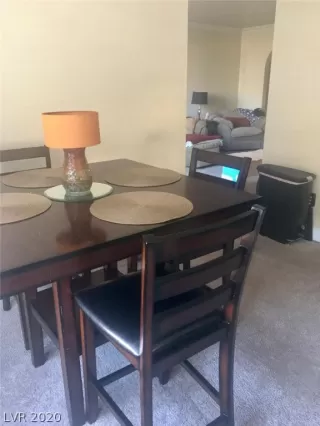 Photo #6: 2164523 Listing