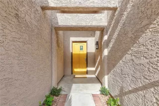 Photo #1: 2164600 Listing