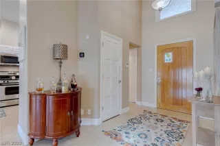 Photo #2: 2164600 Listing