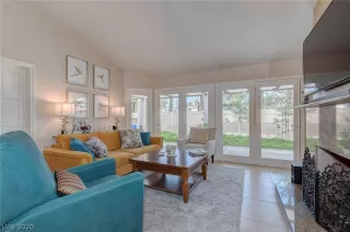 Photo #5: 2164600 Listing