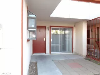 Photo #1: 2164626 Listing 