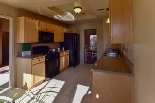 Photo #4: 2164632 Listing 