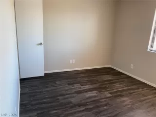 Photo #3: 2164637 Listing 
