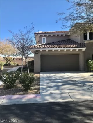 Photo #1: 2164649 Listing