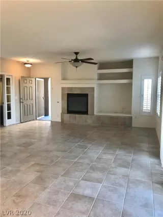 Photo #3: 2164649 Listing