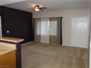 Photo #5: 2164728 Listing 