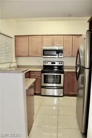 Photo #3: 2164743 Listing 