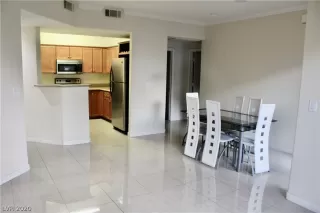 Photo #4: 2164743 Listing 