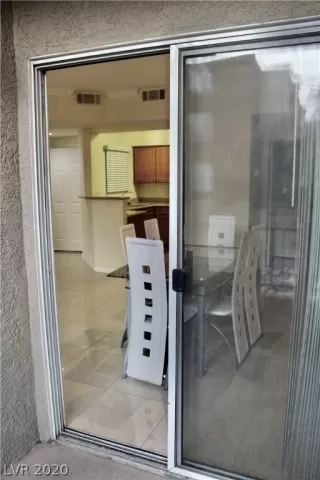 Photo #5: 2164743 Listing 