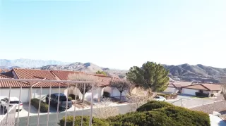 Photo #5: 2164749 Listing 