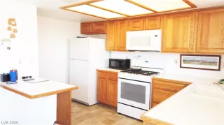 Photo #6: 2164749 Listing 