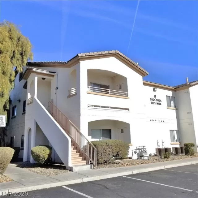 MLS: 2164752 Condo For Sale