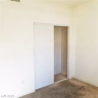 Photo #5: 2164752 Listing