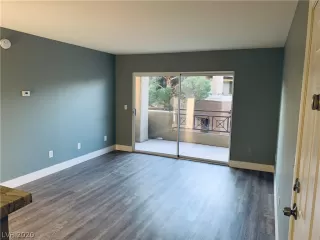 Photo #3: 2164757 Listing 