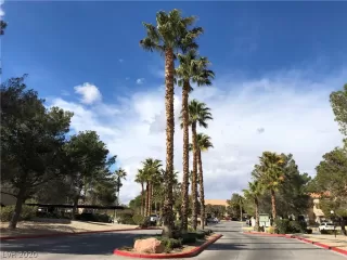 Photo #2: 2164771 Listing 