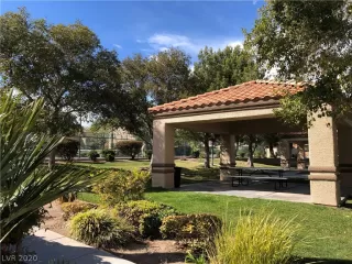 Photo #4: 2164771 Listing 