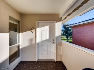 Photo #2: 2164802 Listing 