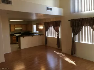 Photo #6: 2164862 Listing 