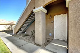 Photo #2: 2164866 Listing 