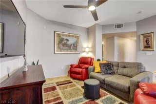 Photo #6: 2164866 Listing 