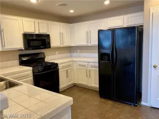 Photo #3: 2164872 Listing 