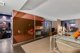 Photo #4: 2164874 Listing 