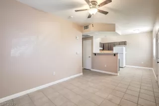 Photo #4: 2164879 Listing 