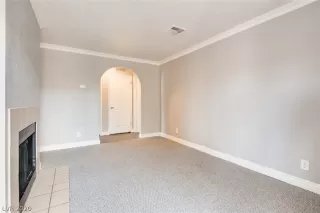 Photo #4: 2164893 Listing 