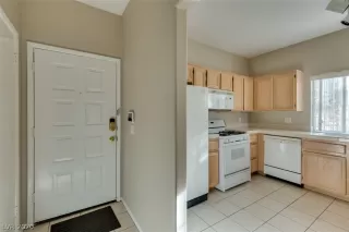 Photo #6: 2164913 Listing 