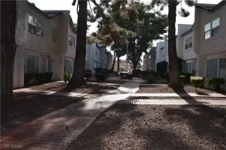 Photo #1: 2164930 Listing