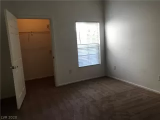 Photo #4: 2164948 Listing 