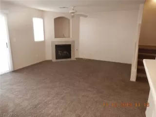 Photo #4: 2165000 Listing 