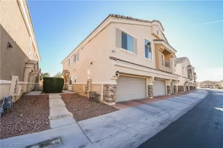 Photo #2: 2165029 Listing