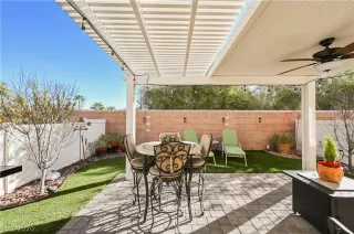 Photo #6: 2165029 Listing