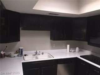 Photo #2: 2165050 Listing 