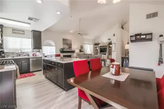 Photo #6: 2165060 Listing 