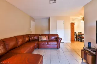 Photo #3: 2165067 Listing