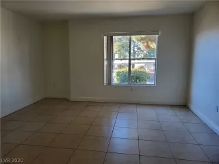 Photo #2: 2165097 Listing 