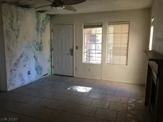 Photo #4: 2165109 Listing 