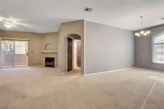 Photo #5: 2165140 Listing 