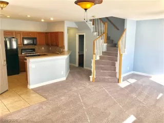 Photo #1: 2165169 Listing 